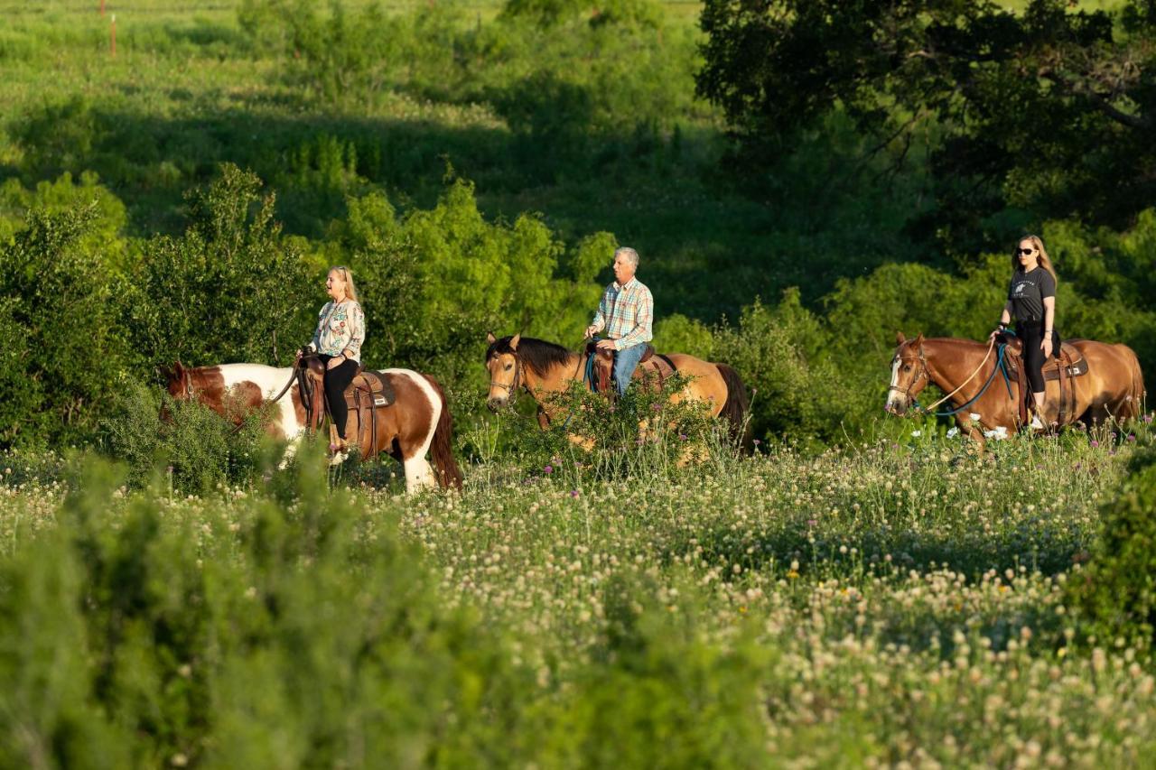 Wildcatter Ranch And Resort Graham Exterior photo